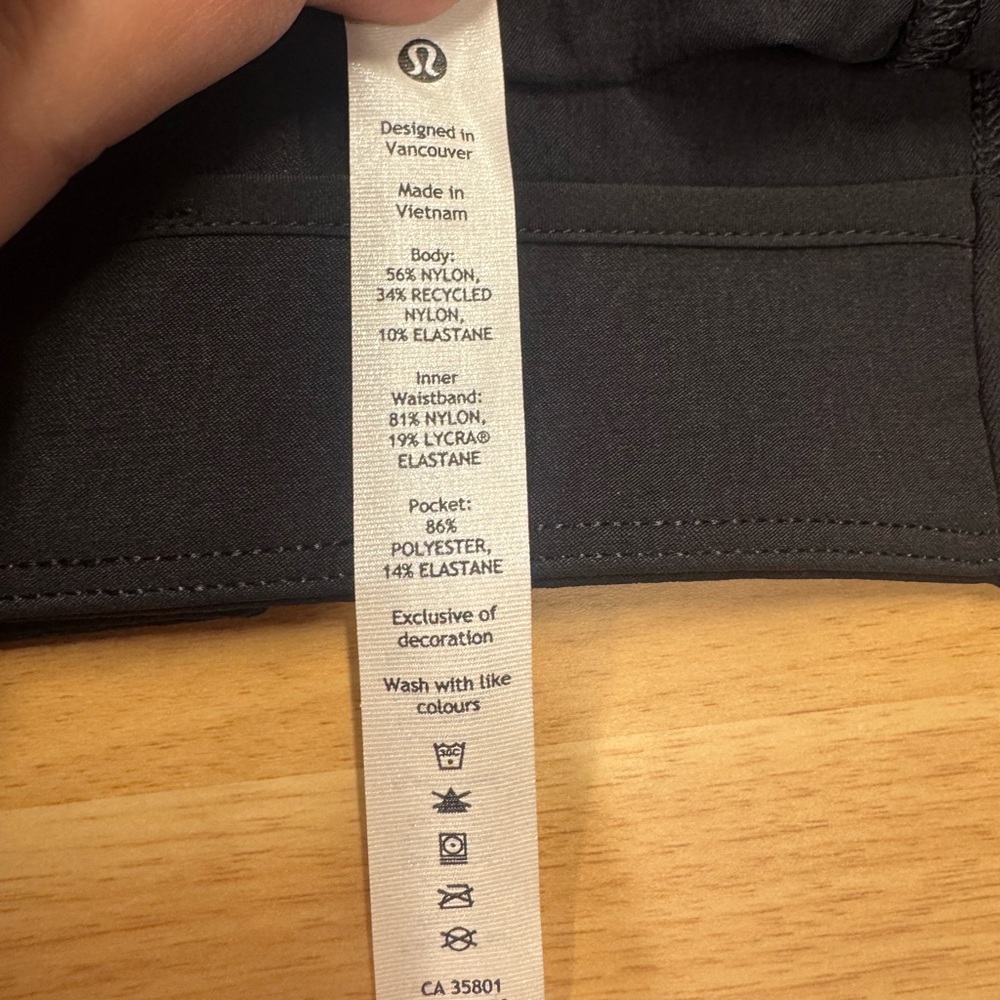 LuLuLemon - Relaxed-Fit SHR
Cargo Short 4 - Picture 4 of 4